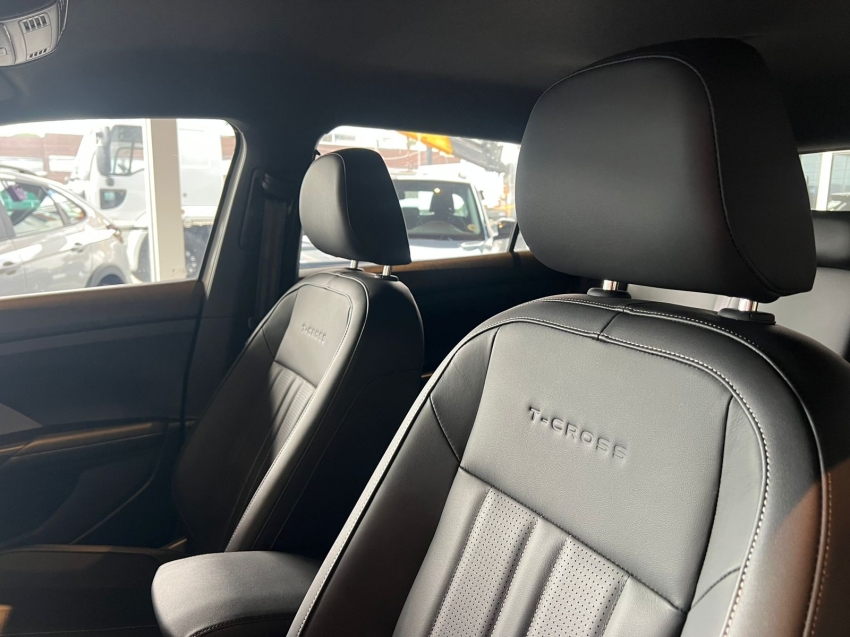 volkswagen t-cross 1.0 200 tsi total flex comfortline automatico gasolina 4p 20264