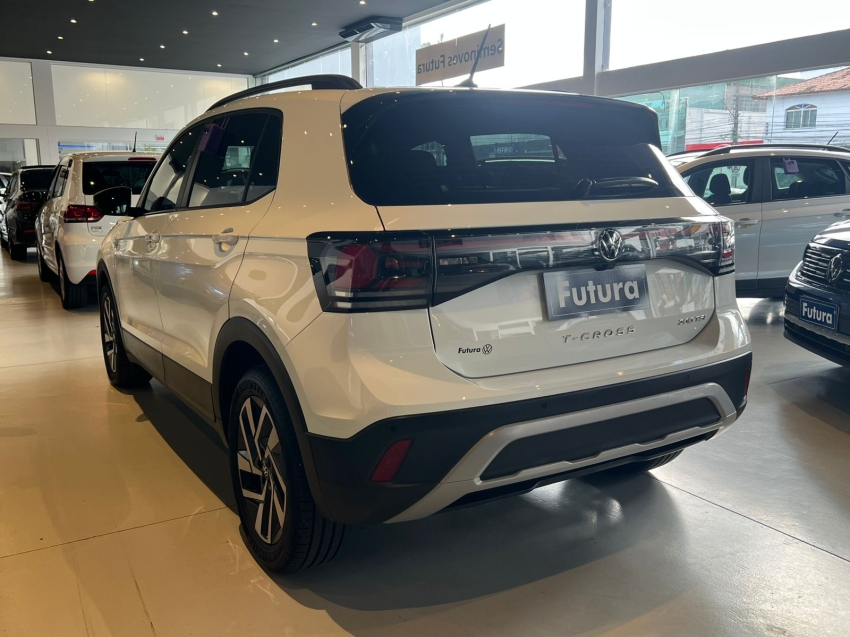 volkswagen t-cross 1.0 200 tsi total flex comfortline automatico gasolina 4p 202611