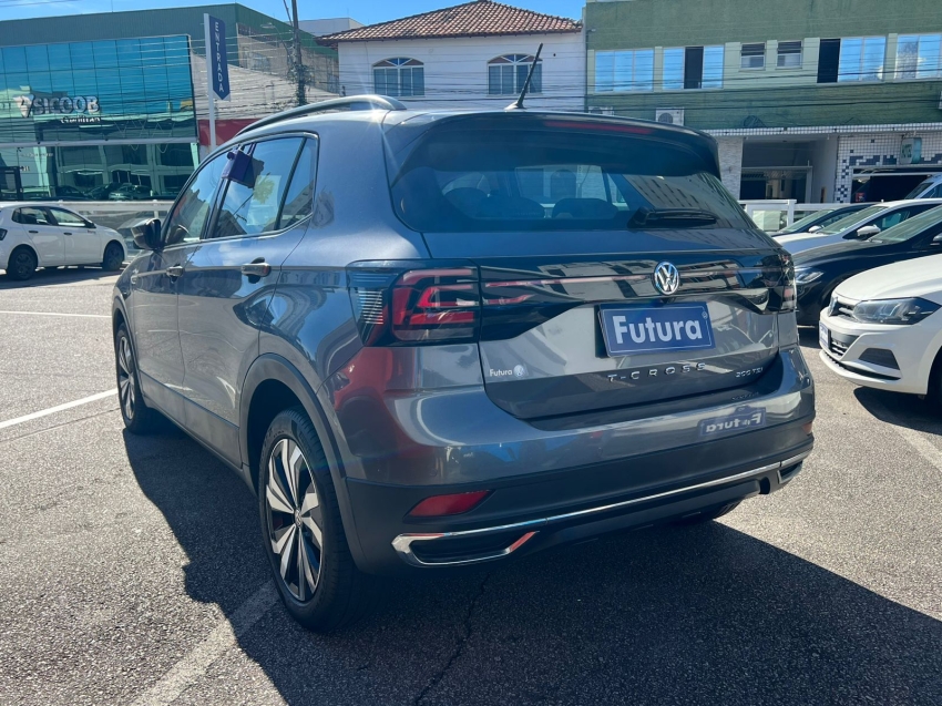 volkswagen t-cross 1.0 200 tsi total flex comfortline automatico gasolina 4p 202113