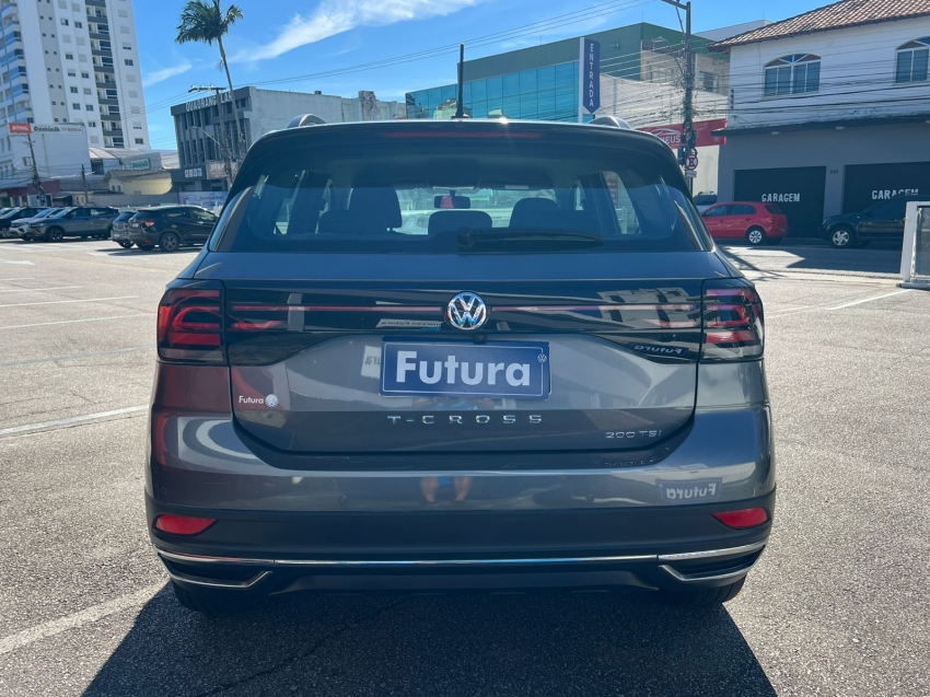 volkswagen t-cross 1.0 200 tsi total flex comfortline automatico gasolina 4p 202112