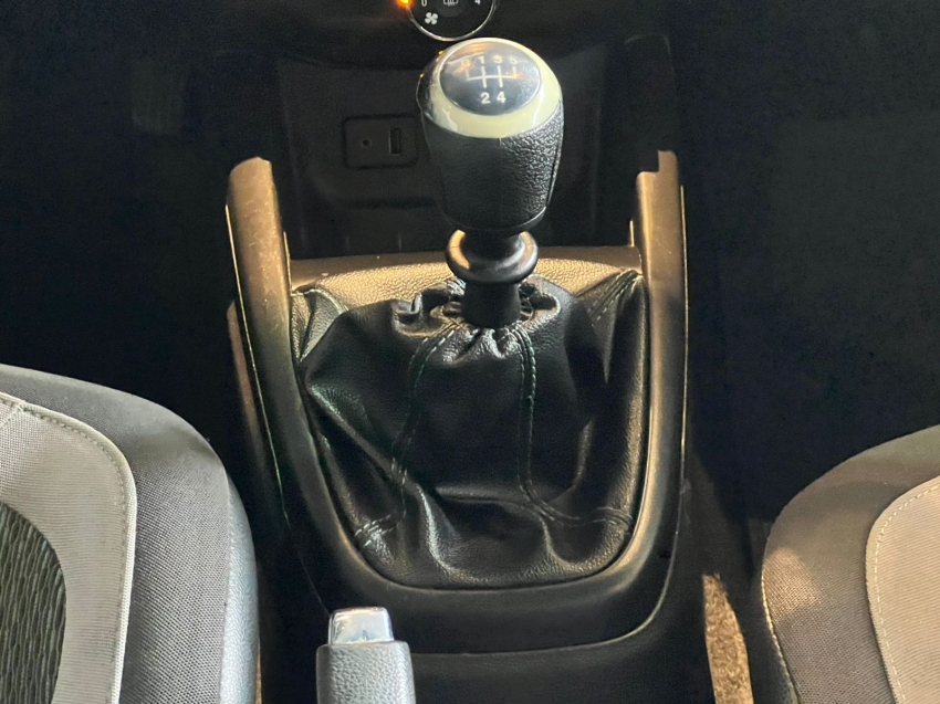 chevrolet onix 1.0 mpfi lt 8v flex 4p manual gasolina 20168