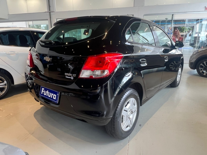 chevrolet onix 1.0 mpfi lt 8v flex 4p manual gasolina 201613