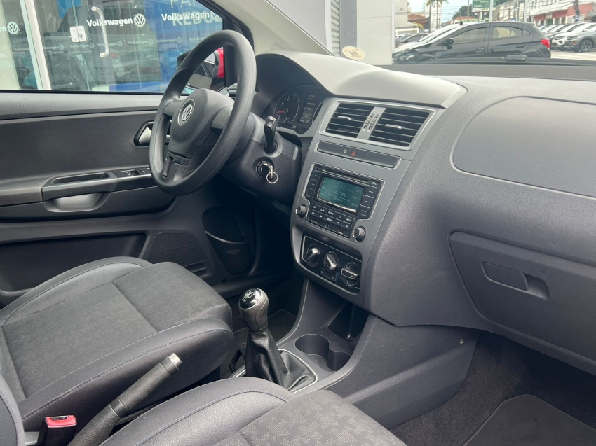 volkswagen fox 1.0 mi comfortline 8v flex 4p manual gasolina 20159