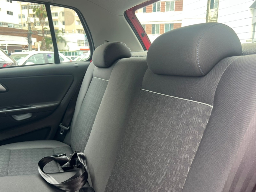 volkswagen fox 1.0 mi comfortline 8v flex 4p manual gasolina 201510