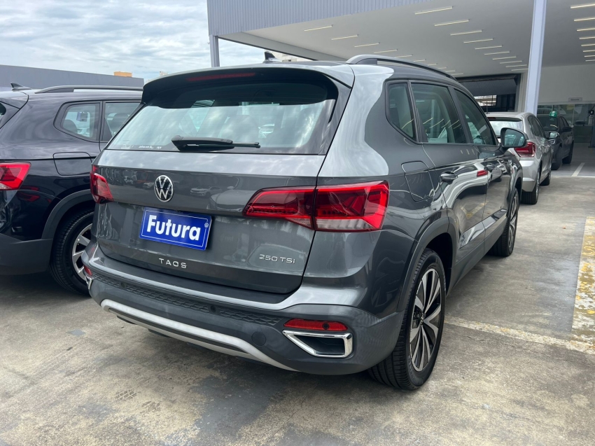 volkswagen taos 1.4 250 tsi total flex comfortline automatico gasolina 4p 202313