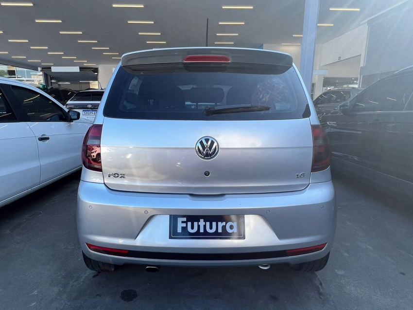 volkswagen fox 1.6 mi prime 8v flex 4p manual gasolina 201312