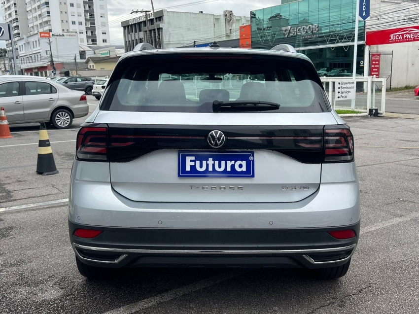 volkswagen t-cross 1.4 250 tsi total flex highline automatico gasolina 4p 202312