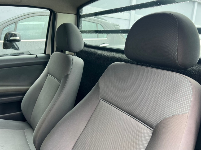 volkswagen saveiro 1.6 mi cs 8v flex 2p manual g.v gasolina 4p 20114