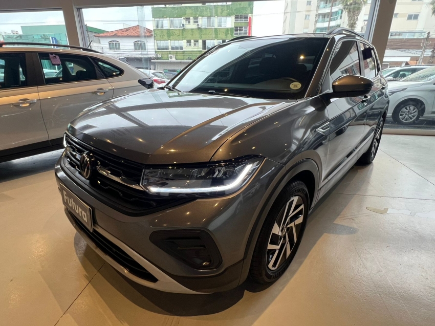 volkswagen t-cross 1.4 250 tsi total flex highline automatico gasolina 4p 2025