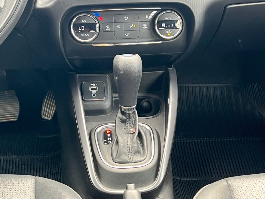 fiat argo 1.3 firefly flex trekking cvt gasolina 4p automatico 20248