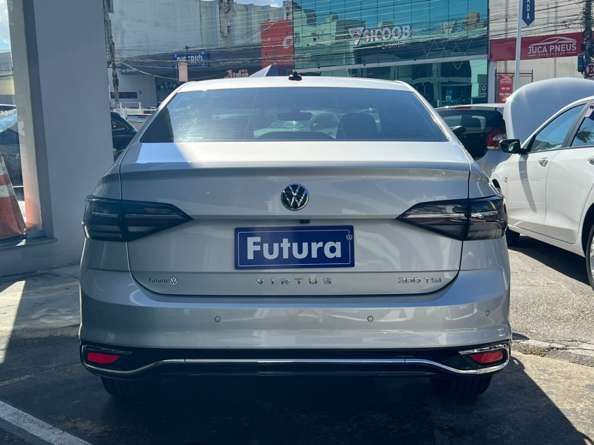 volkswagen virtus 1.0 200 tsi highline automatico gasolina 4p 202312