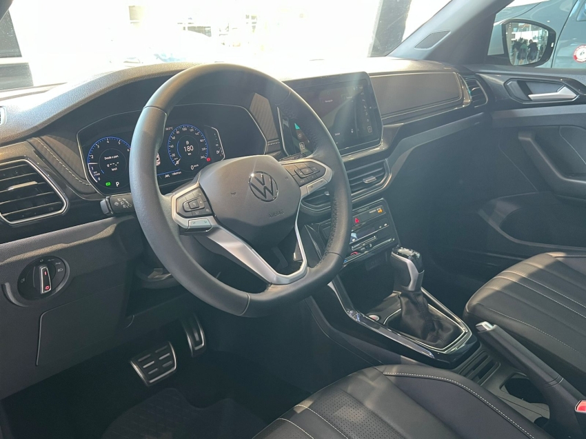 volkswagen t-cross 1.4 250 tsi total flex highline automatico gasolina 4p 20263