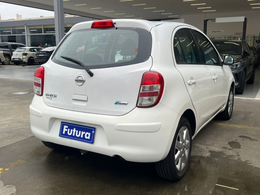 nissan march 1.6 sv 16v flex 4p manual gasolina 201411