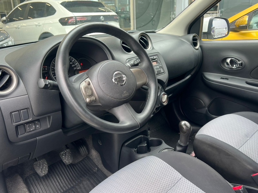 nissan march 1.6 sv 16v flex 4p manual gasolina 20143