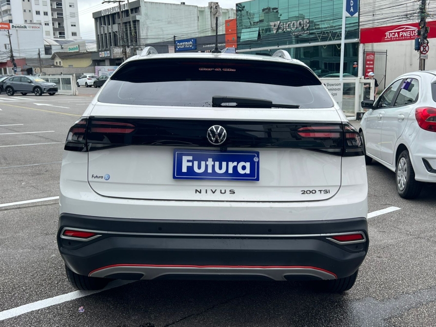 volkswagen nivus 1.0 200 tsi total flex highline automatico gasolina 4p 202112