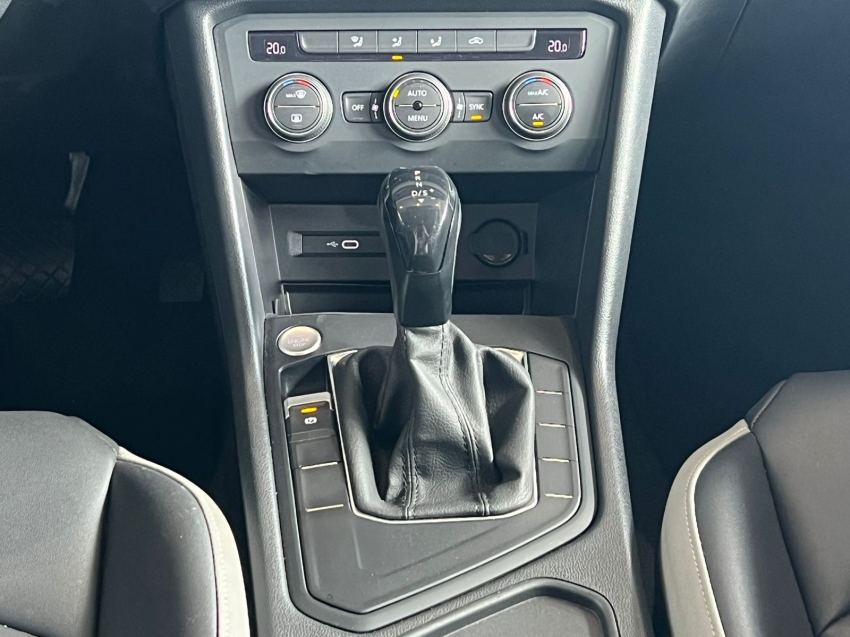 volkswagen taos 1.4 250 tsi total flex comfortline automatico gasolina 4p 20227