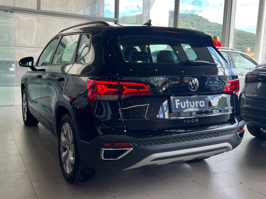 volkswagen taos 1.4 250 tsi total flex comfortline automatico gasolina 4p 202211