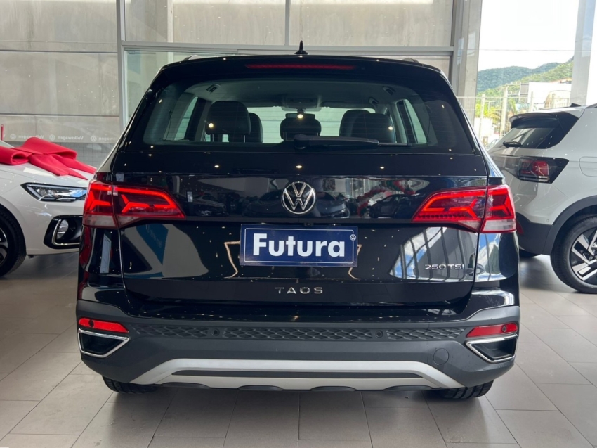 volkswagen taos 1.4 250 tsi total flex comfortline automatico gasolina 4p 202212