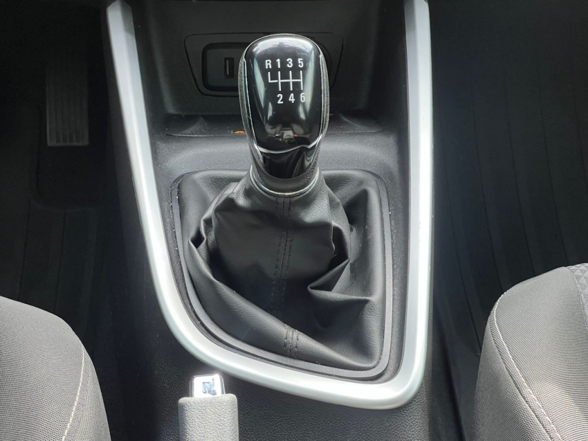 chevrolet onix 1.0 flex lt manual gasolina 4p 20208