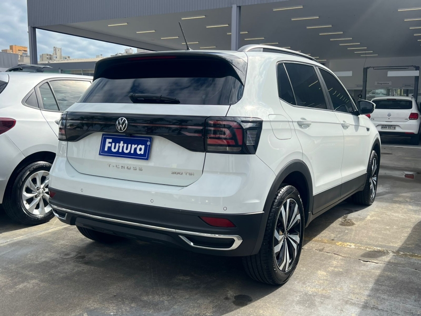 volkswagen t-cross 1.0 200 tsi total flex comfortline automatico gasolina 4p 202311