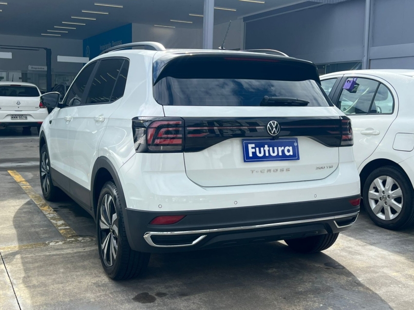 volkswagen t-cross 1.0 200 tsi total flex comfortline automatico gasolina 4p 202313
