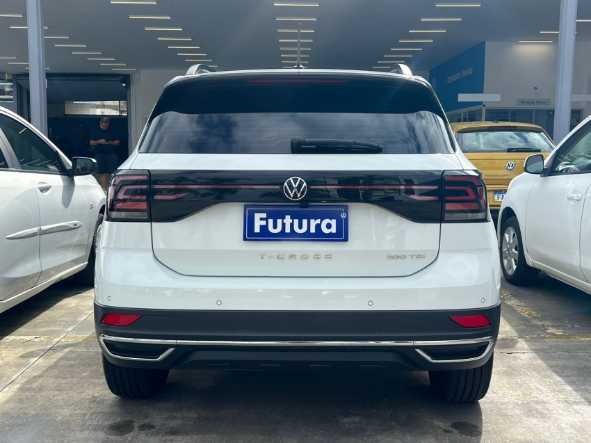 volkswagen t-cross 1.0 200 tsi total flex comfortline automatico gasolina 4p 202312