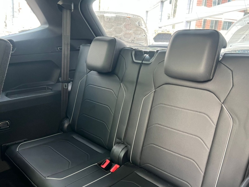 volkswagen tiguan 2.0 300 tsi gasolina allspace r-line automatico 4p 202411