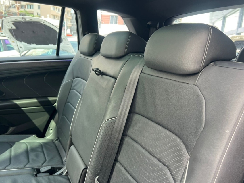 volkswagen tiguan 2.0 300 tsi gasolina allspace r-line automatico 4p 202410