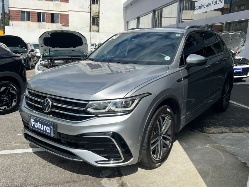 volkswagen tiguan 2.0 300 tsi gasolina allspace r-line automatico 4p 2024