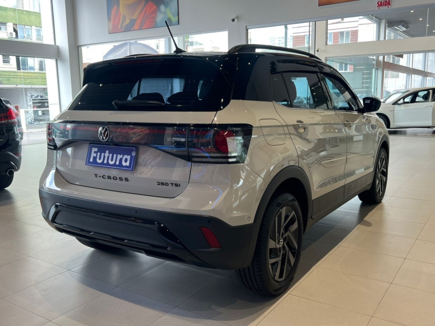 volkswagen t-cross 1.4 250 tsi total flex highline automatico gasolina 4p 202513