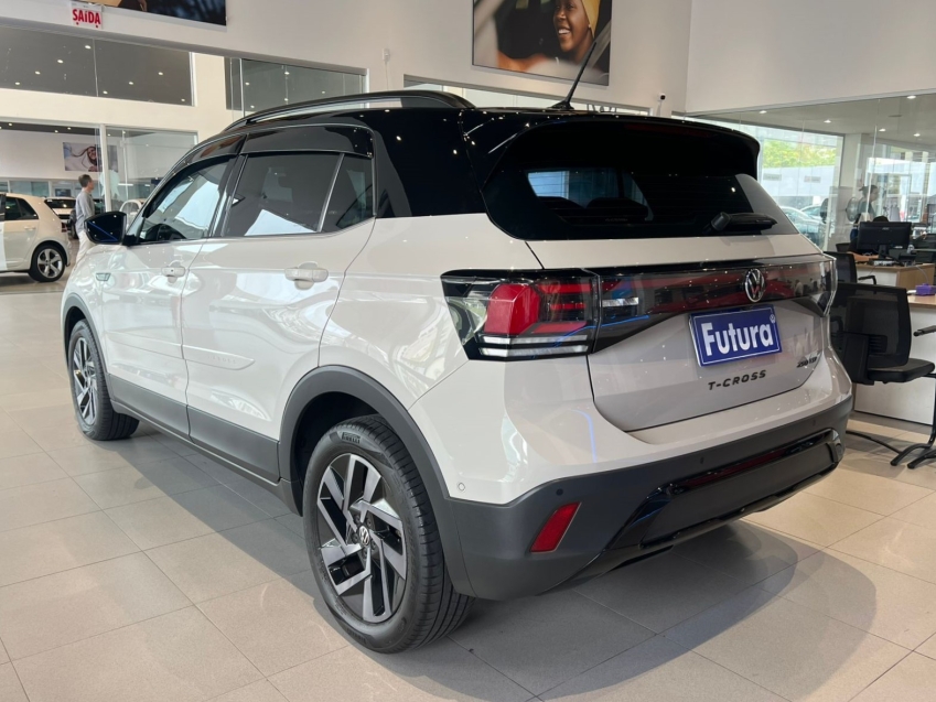 volkswagen t-cross 1.4 250 tsi total flex highline automatico gasolina 4p 202511