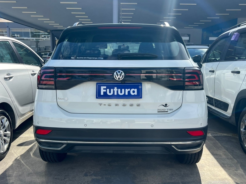 volkswagen t-cross 1.0 200 tsi total flex comfortline automatico 4p 202011
