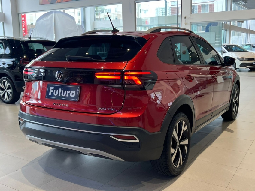 volkswagen nivus 1.0 200 tsi total flex highline automatico 4p 202113