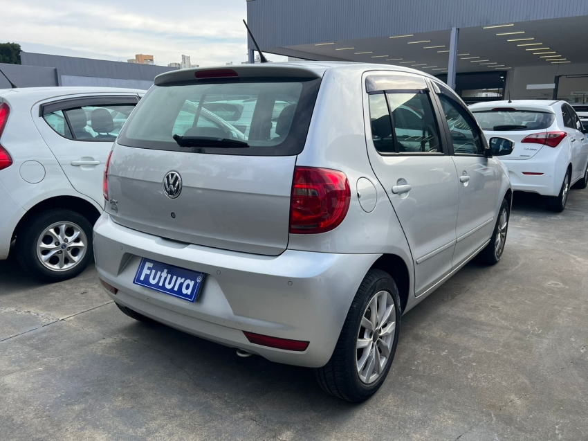 volkswagen fox 1.0 mi 8v flex 4p manual 201413