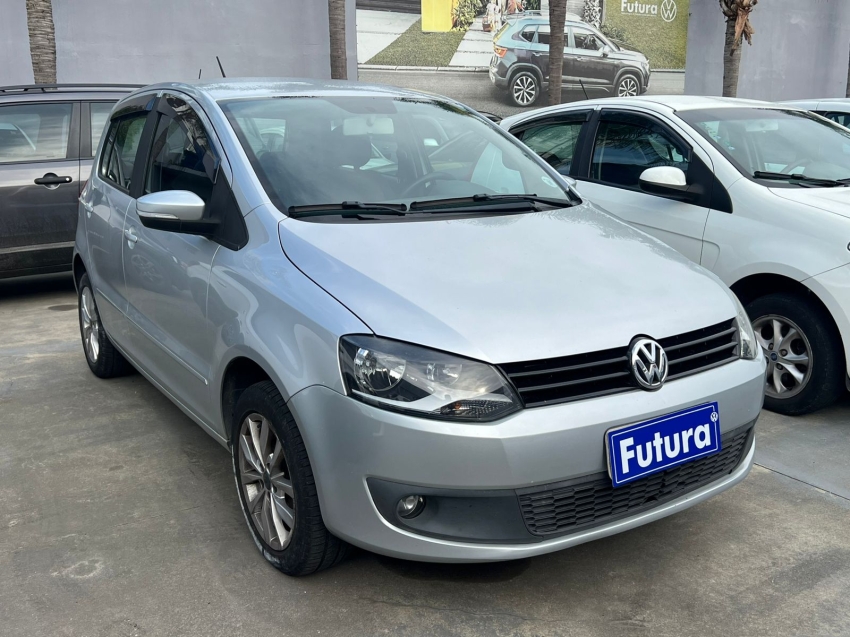 volkswagen fox 1.0 mi 8v flex 4p manual 20142