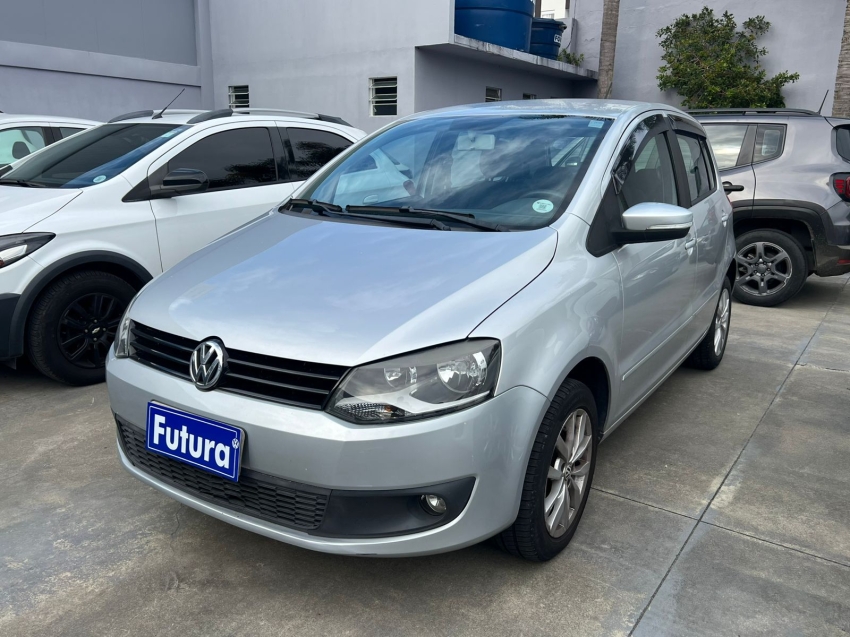 volkswagen fox 1.0 mi 8v flex 4p manual 2014