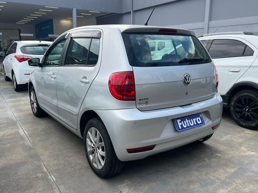 volkswagen fox 1.0 mi 8v flex 4p manual 201411
