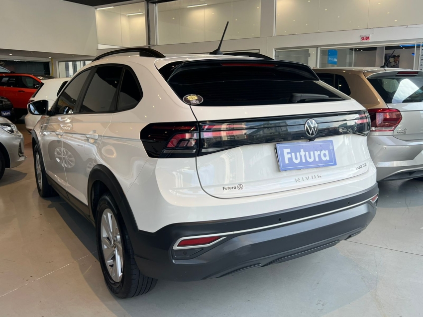 volkswagen nivus 1.0 200 tsi total flex comfortline automatico gasolina 4p 202211