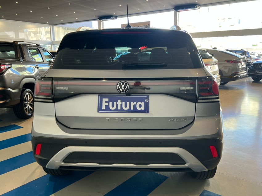 volkswagen t-cross 1.4 250 tsi total flex highline automatico 4p 202512