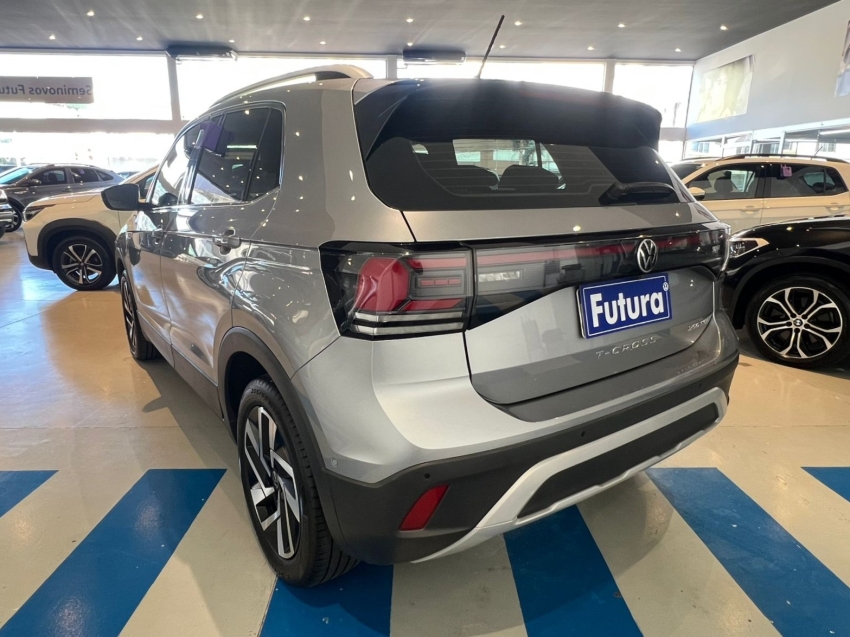 volkswagen t-cross 1.4 250 tsi total flex highline automatico 4p 202511
