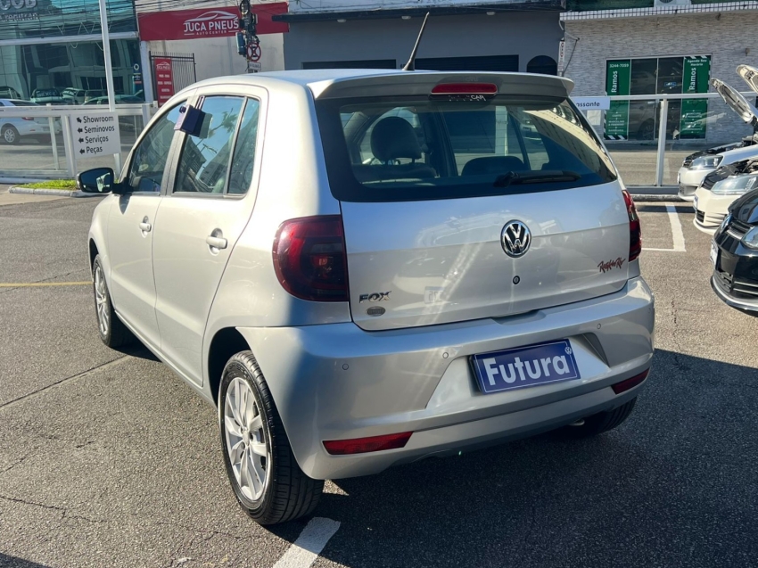 volkswagen fox 1.6 mi rock in rio 8v flex 4p manual gasolina 201410