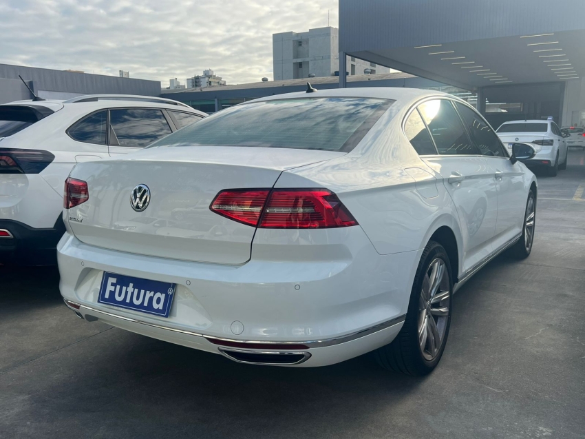 volkswagen passat 2.0 16v tsi bluemotion gasolina highline 4p dsg automatico 201813