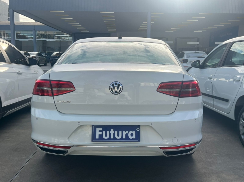 volkswagen passat 2.0 16v tsi bluemotion gasolina highline 4p dsg automatico 201812