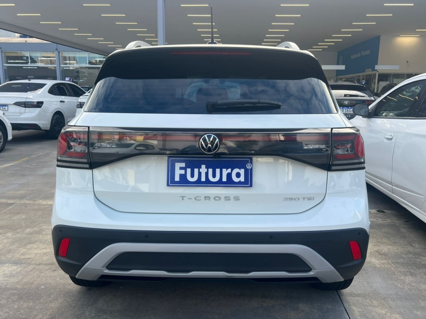 volkswagen t-cross 1.4 250 tsi total flex highline automatico gasolina 4p 202612
