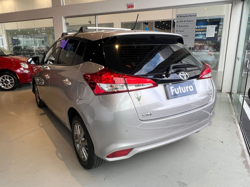 toyota yaris 1.3 16v flex xl multidrive gasolina 4p automatico 202011