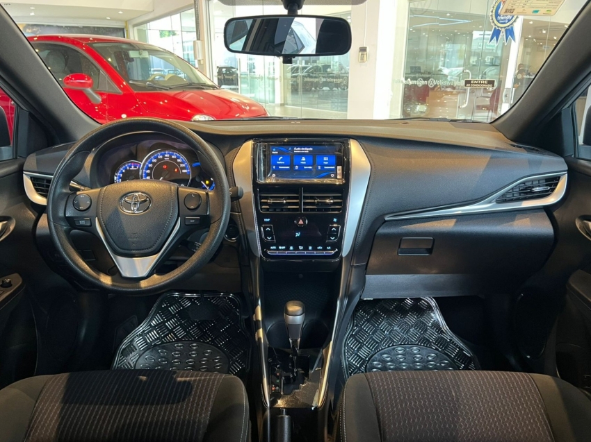 toyota yaris 1.3 16v flex xl multidrive gasolina 4p automatico 20205