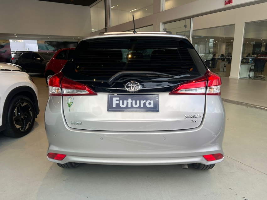 toyota yaris 1.3 16v flex xl multidrive gasolina 4p automatico 202012