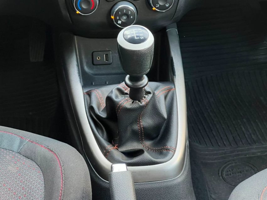 chevrolet onix 1.4 mpfi ltz 8v flex 4p manual gasolina 20168