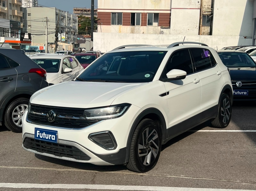 volkswagen t-cross 1.4 250 tsi total flex highline automatico gasolina 4p 2025