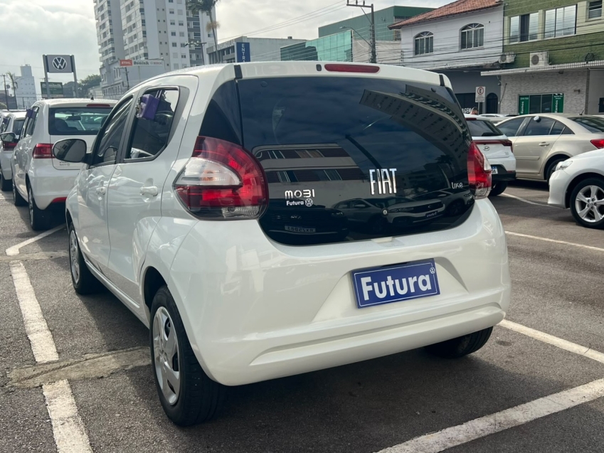 fiat mobi 1.0 evo flex like. manual gasolina 4p 201811